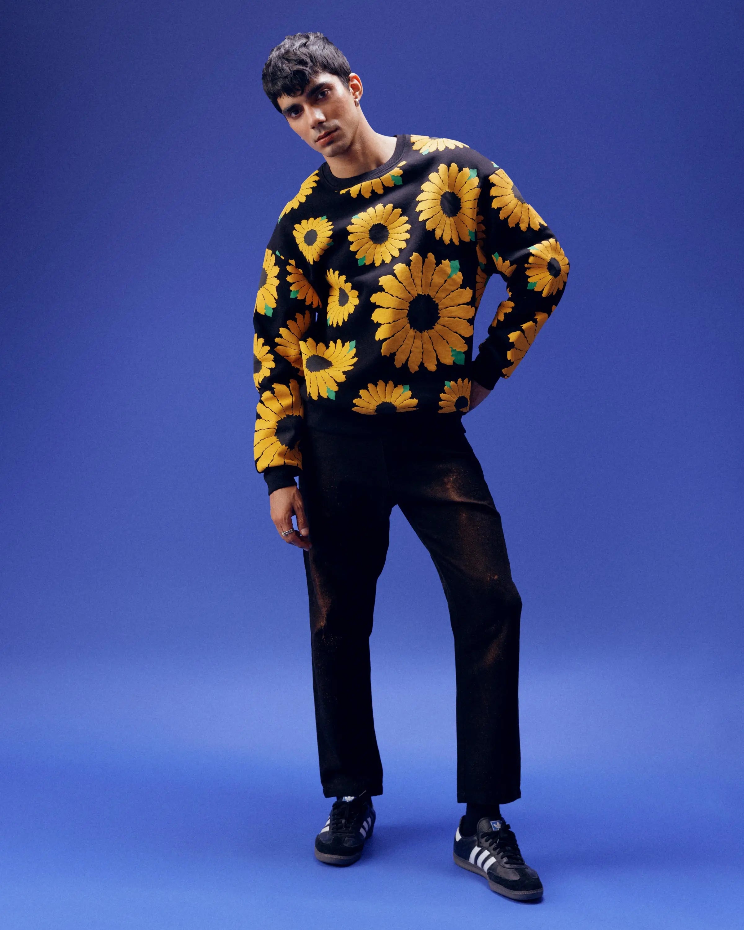 Flower Boi Sweatshirt - IZGGI