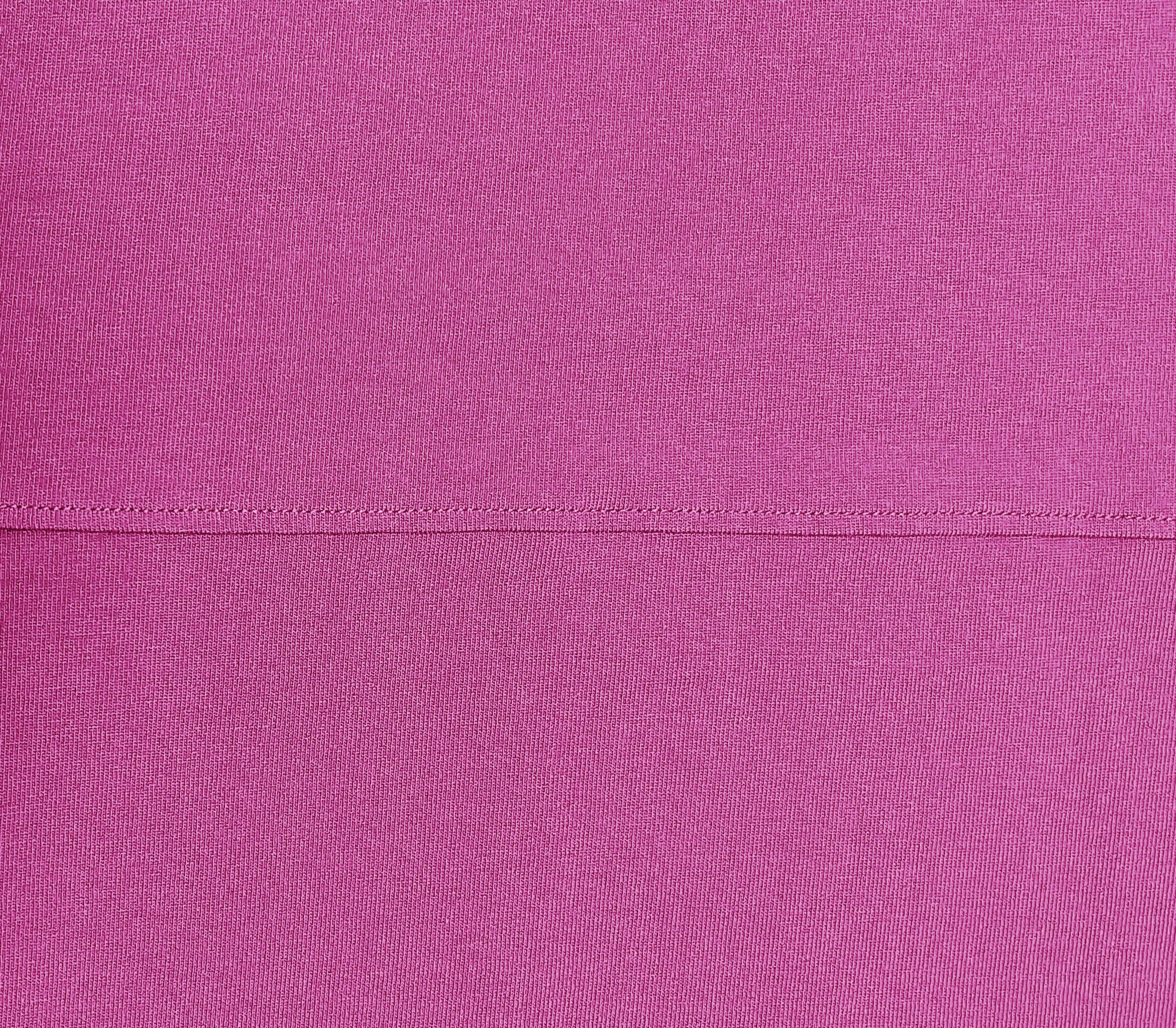 IZGGI - IZGGI Essentials T-shirt in Taffy Pink