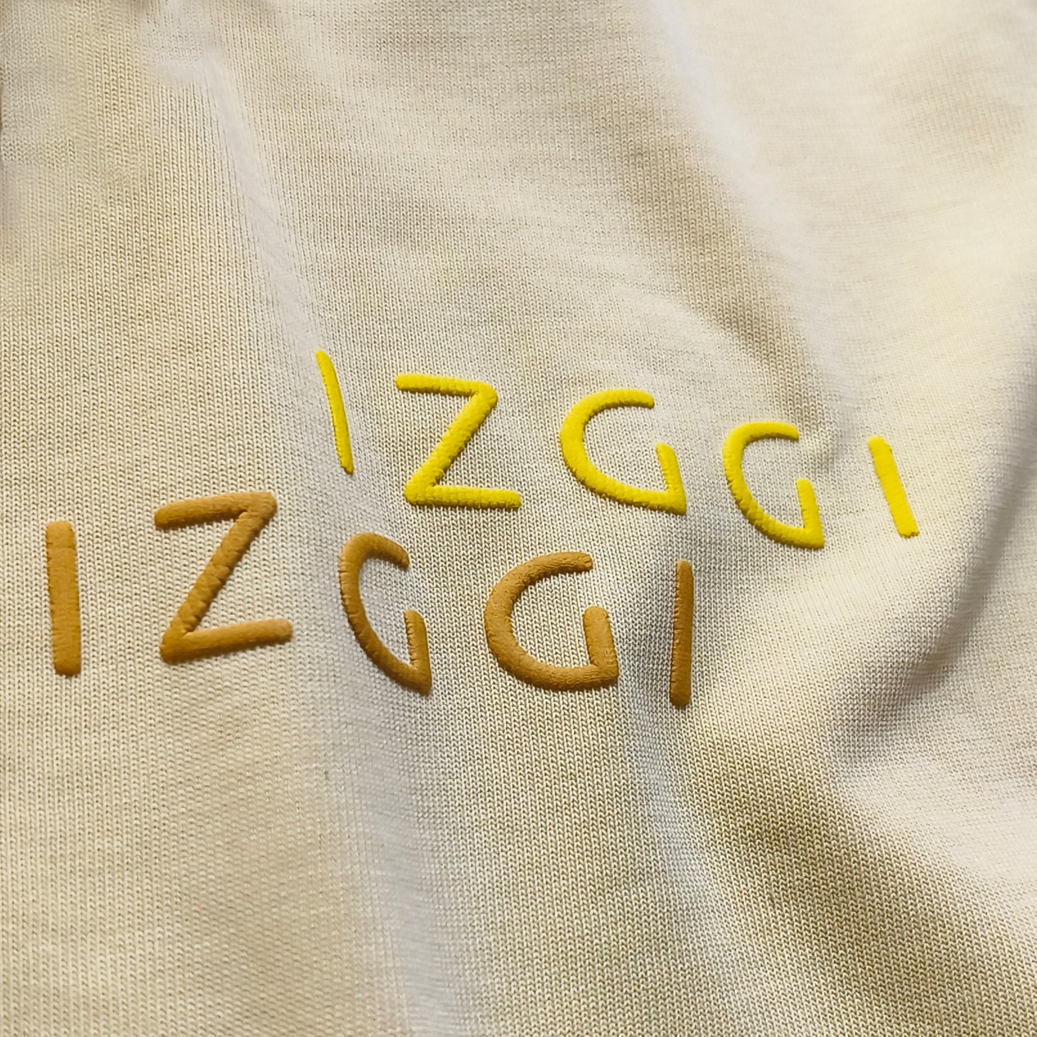 IZGGI - IZGGI Essentials T-shirt in Butter