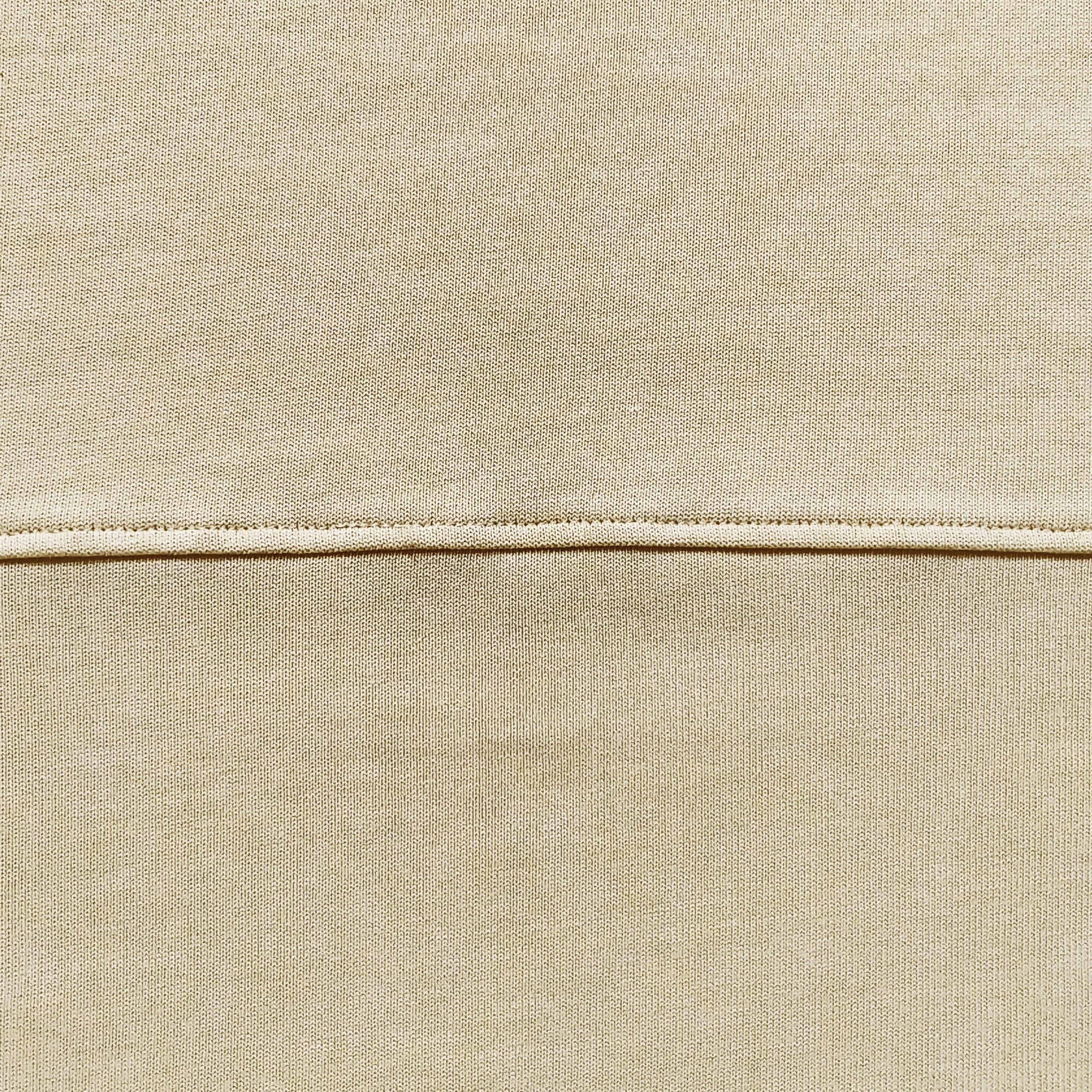 IZGGI - IZGGI Essentials T-shirt in Butter