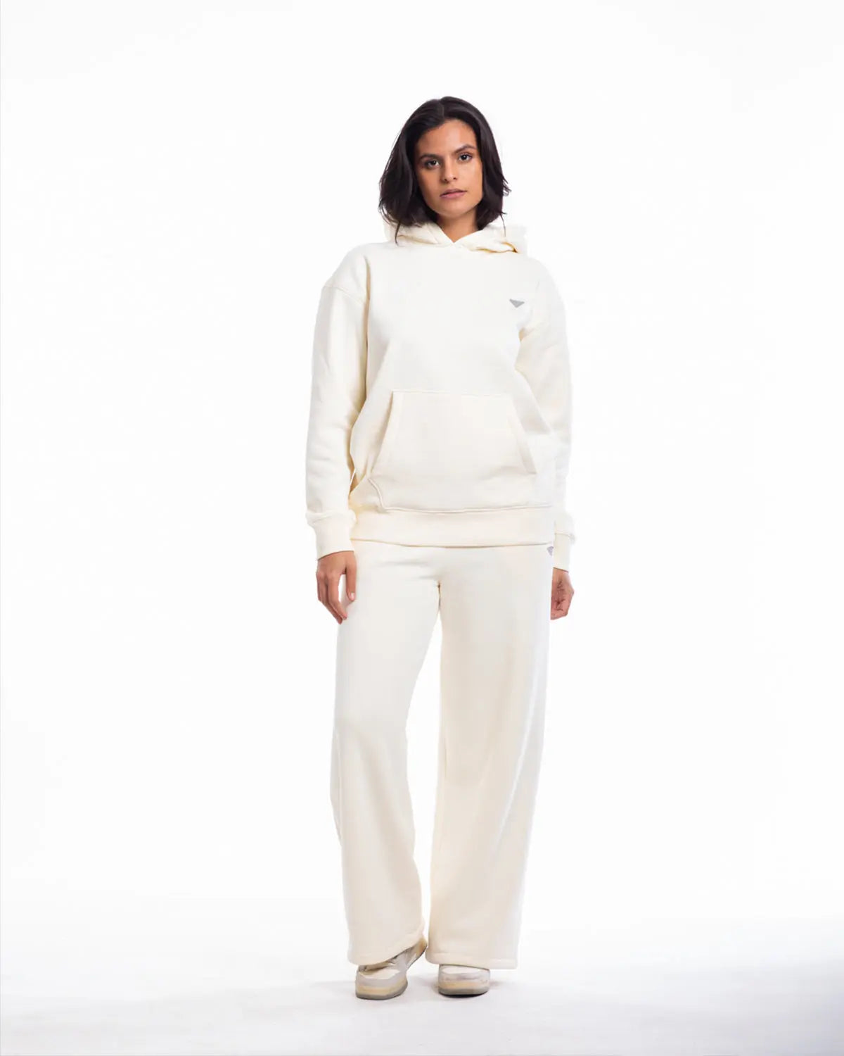 Essence- Straight Fit Women's Sweatpants in Off-White - IZGGI