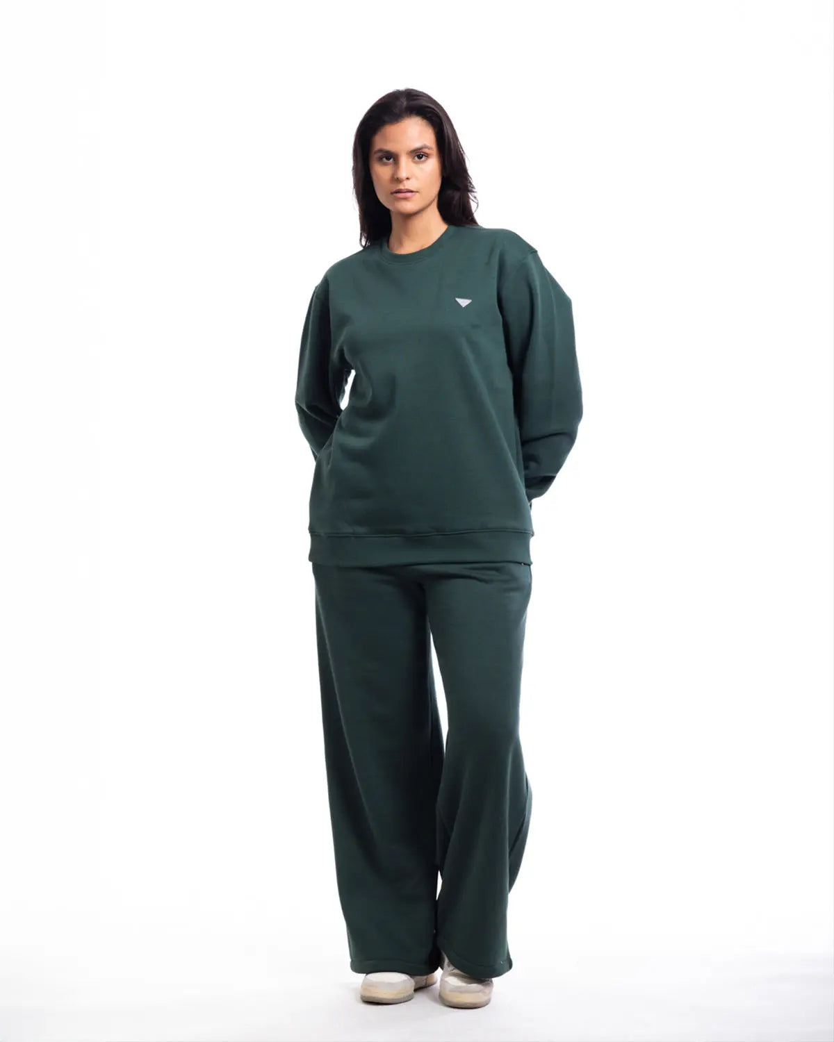 Essence- Women's Straight Fit Sweatpants in Forest - IZGGI