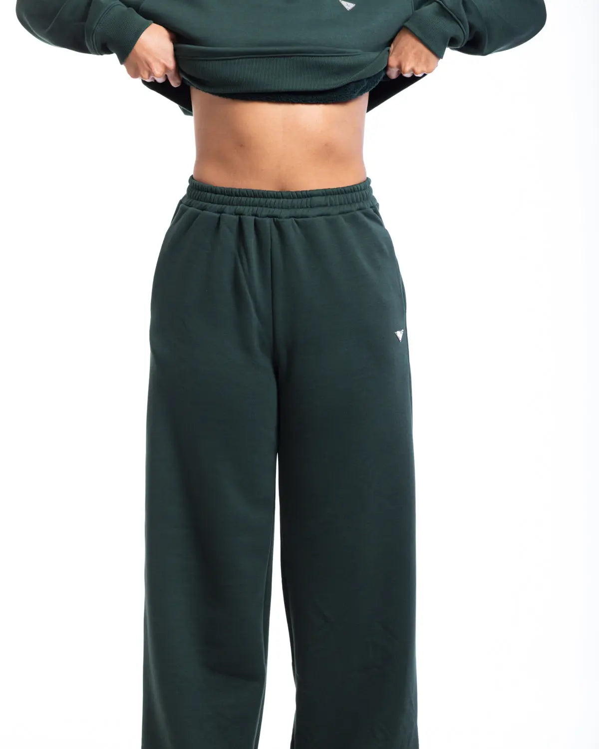 Essence- Women's Straight Fit Sweatpants in Forest - IZGGI