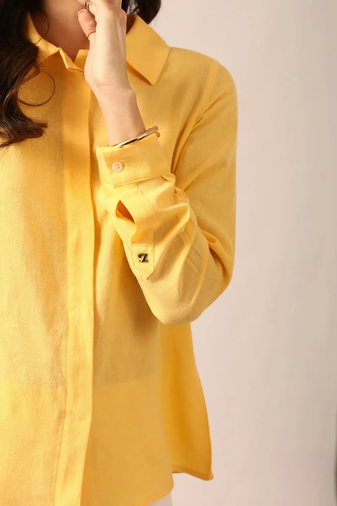 Bria A-line Linen Shirt in Sunshine - IZGGI