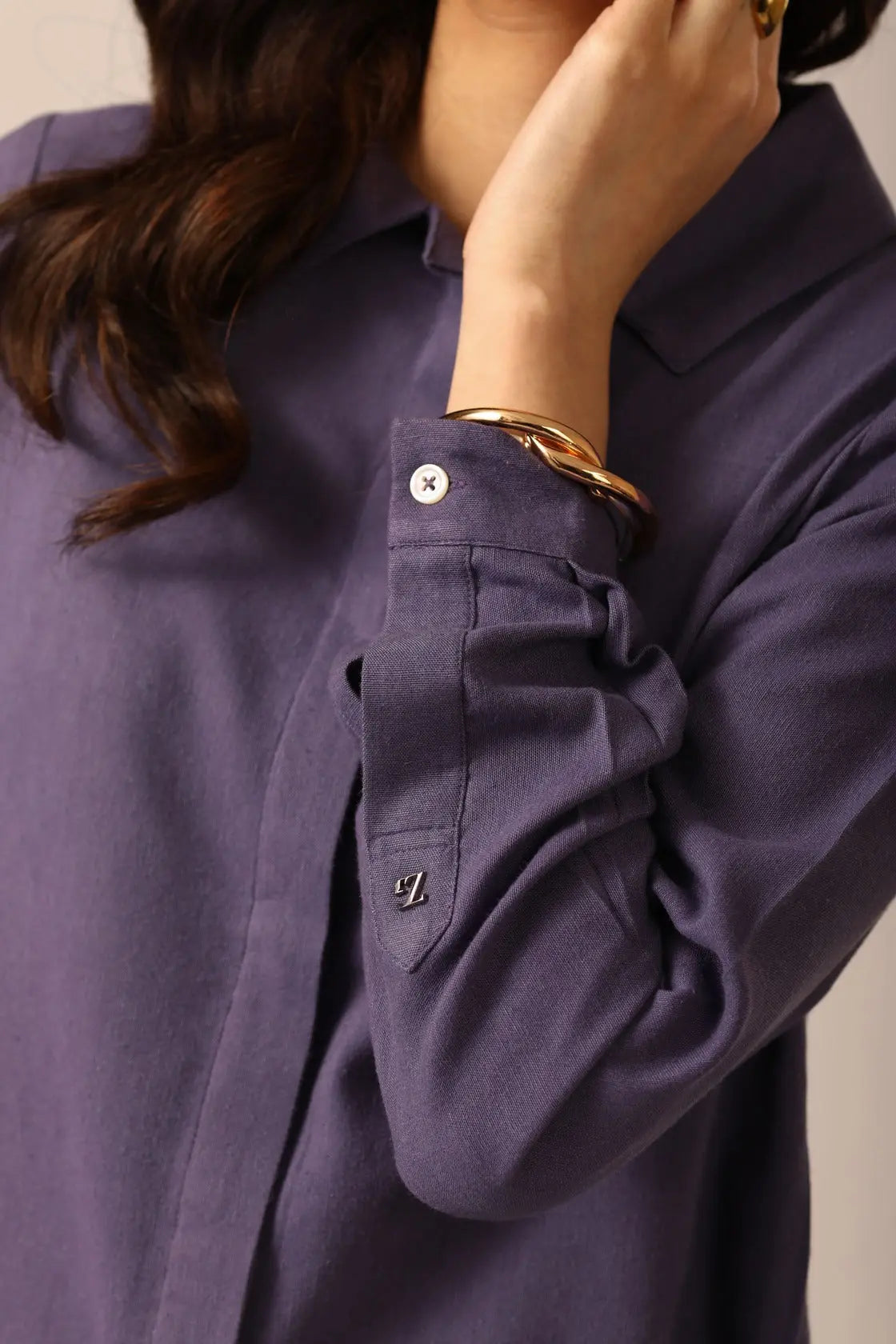 Bria A-line Linen Shirt in Iris - IZGGI