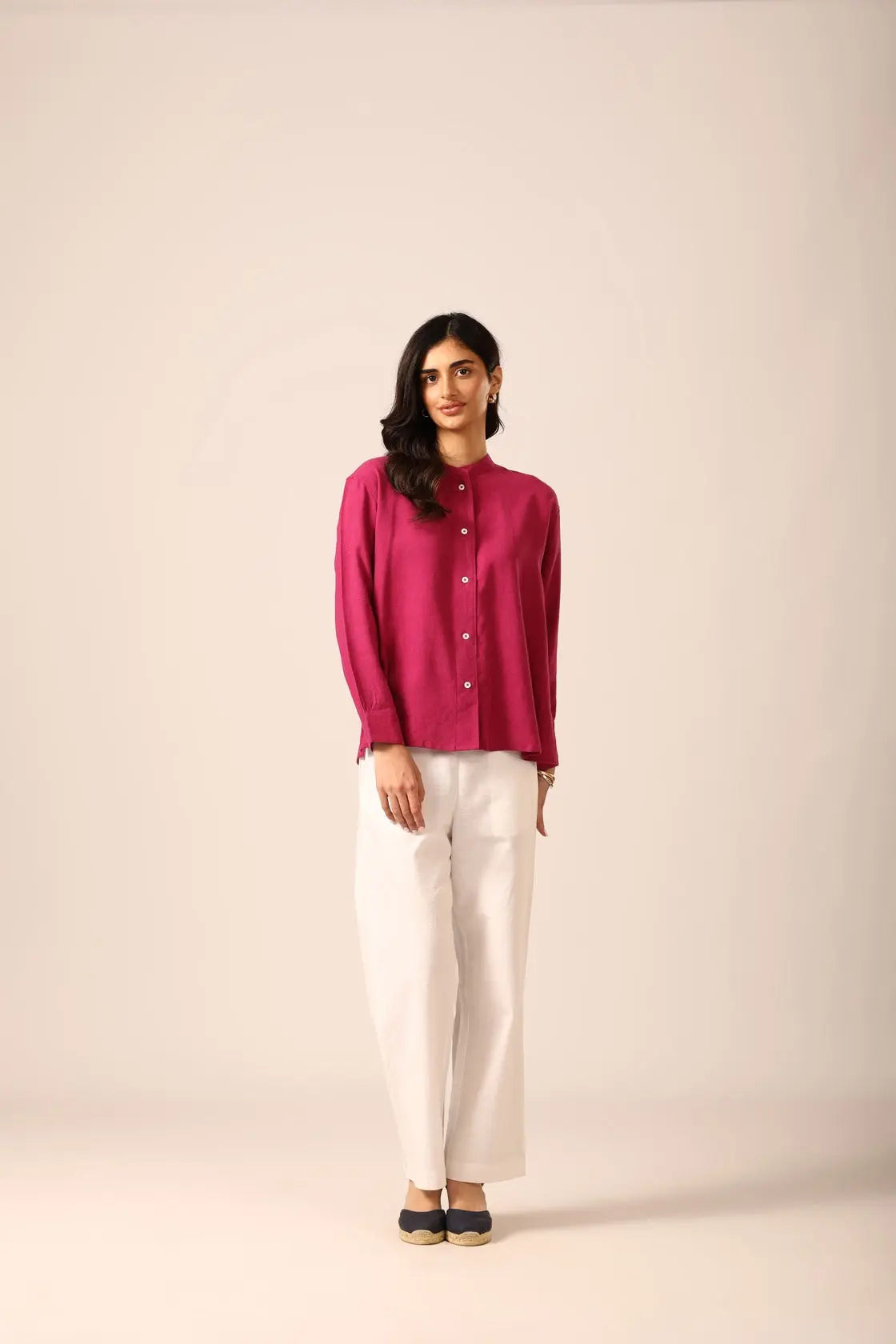 Elm Chinese Collar Linen Shirt in Berry - IZGGI