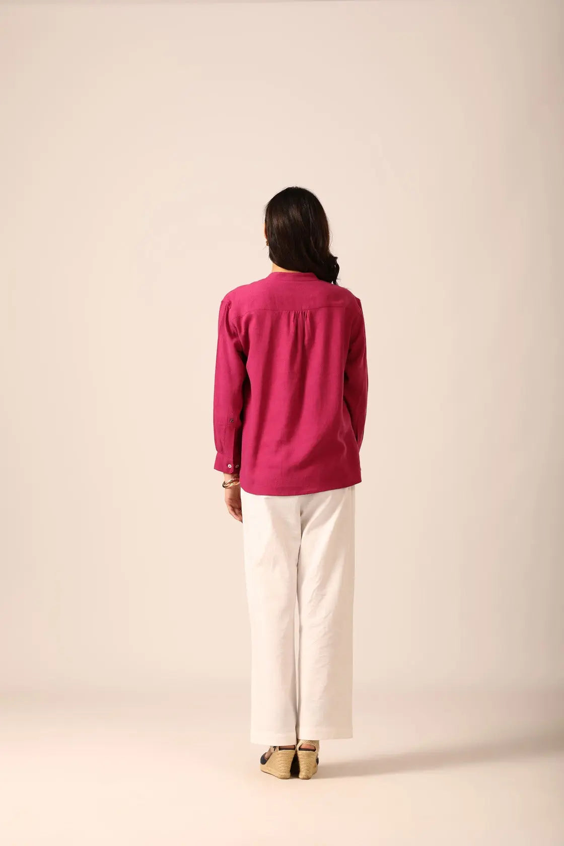 Elm Chinese Collar Linen Shirt in Berry - IZGGI