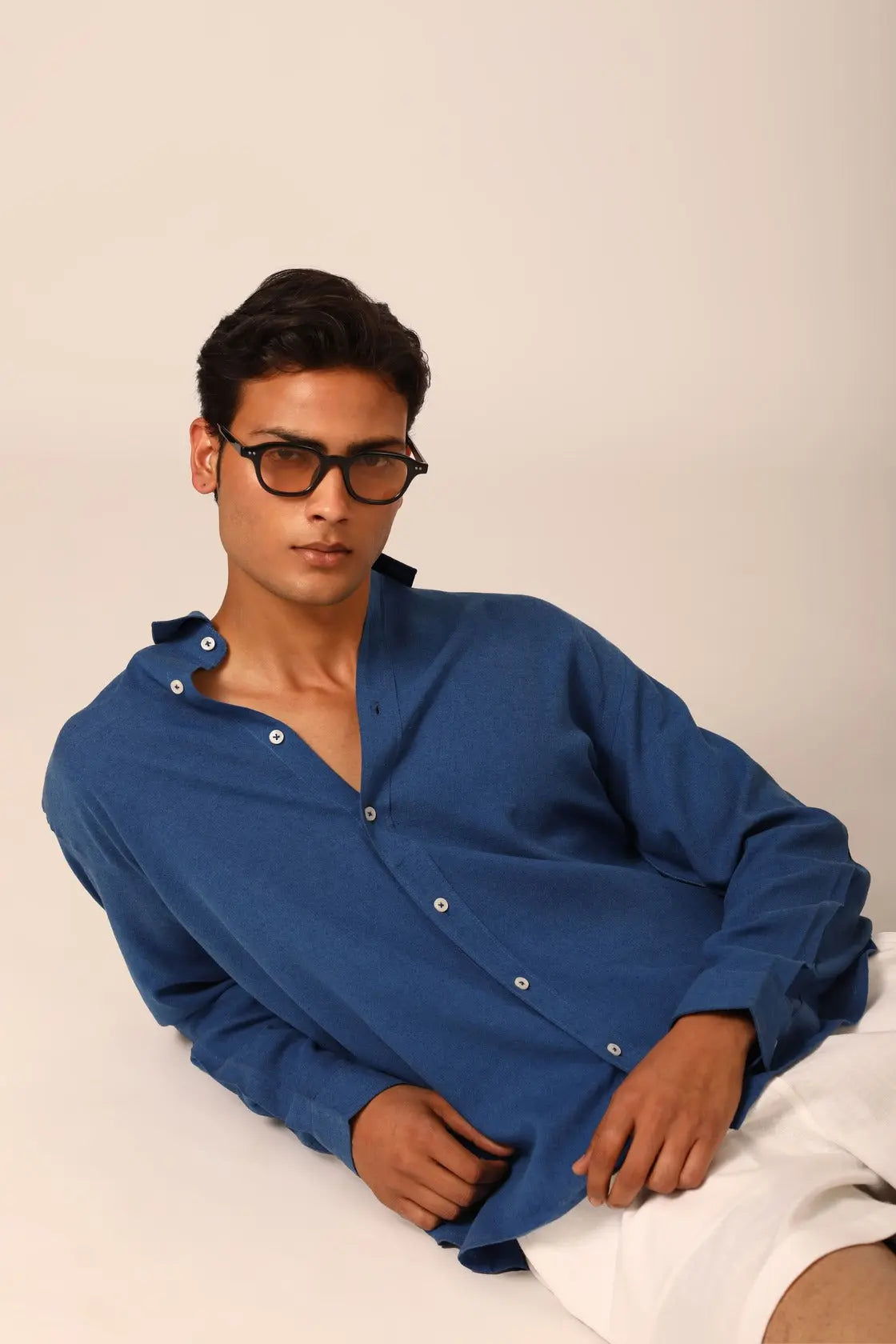 Linen Shirt in Oxford Blue - IZGGI