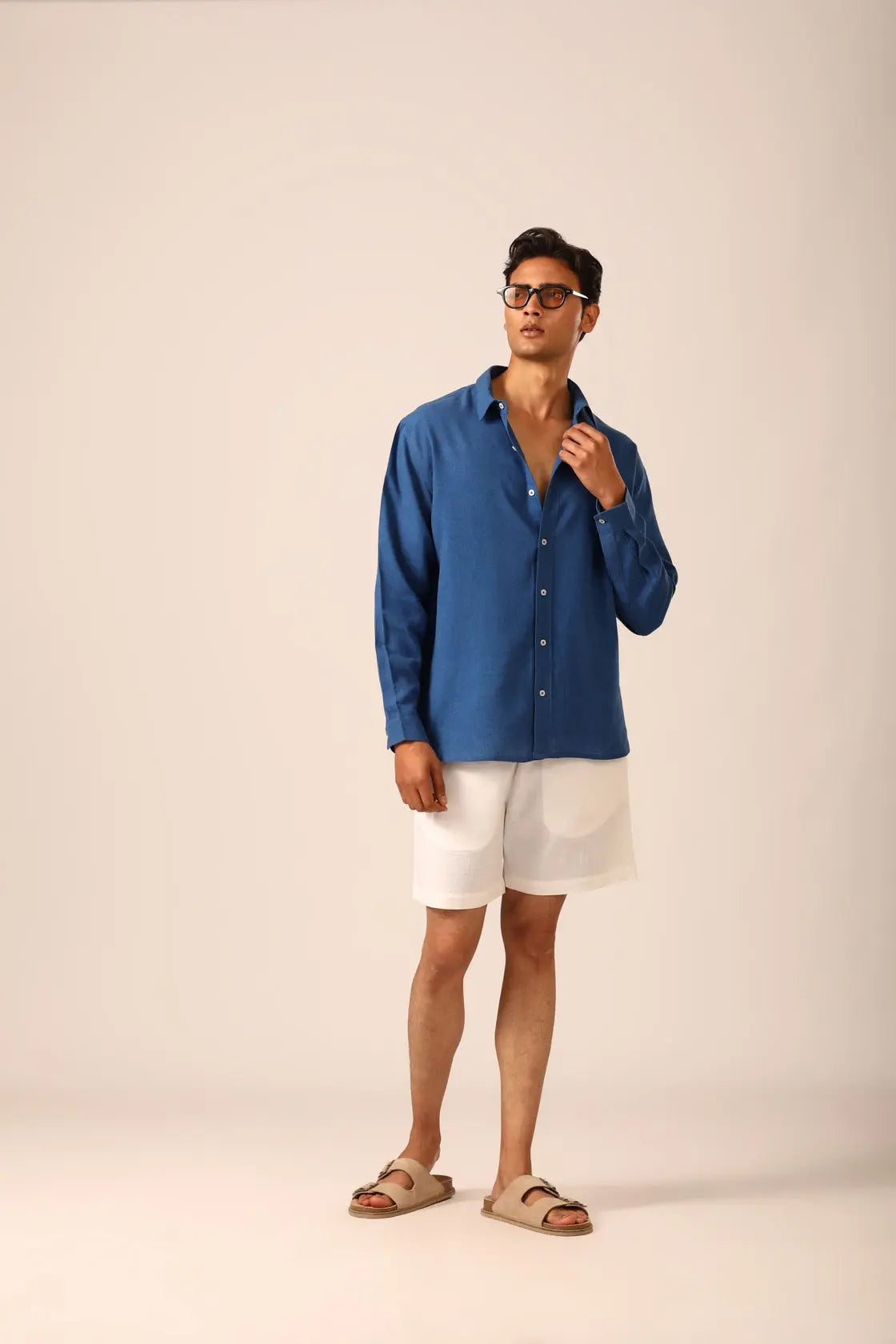 Linen Shirt in Oxford Blue - IZGGI