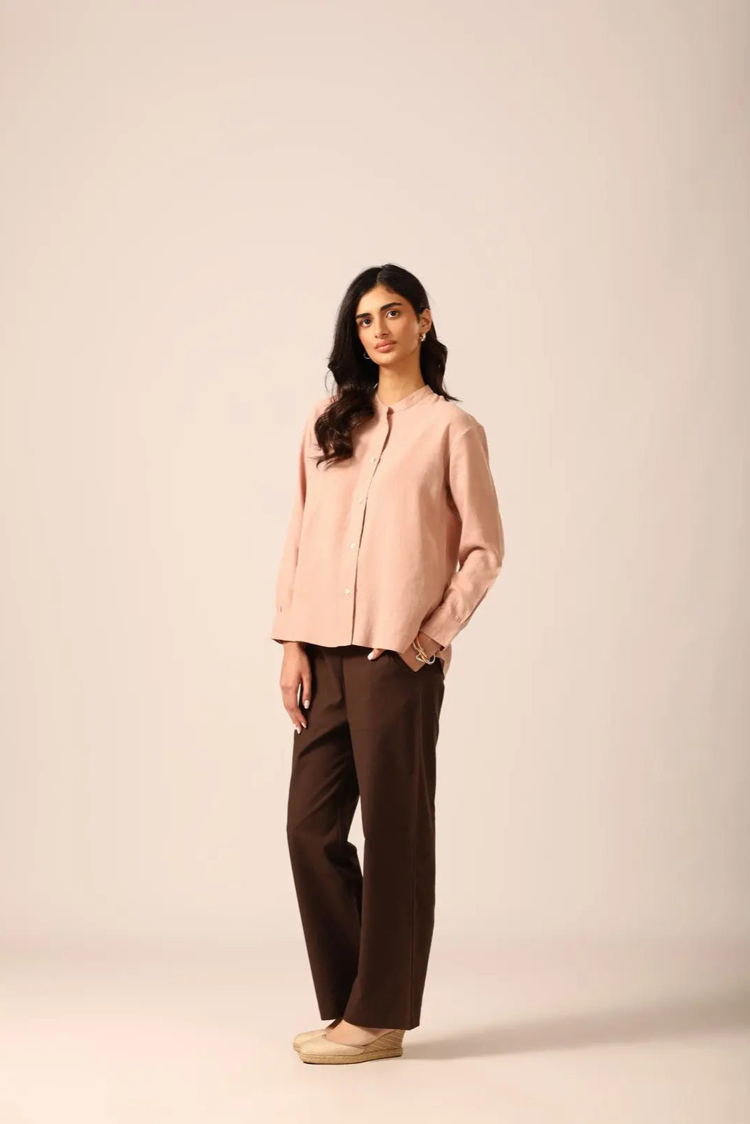 Elm Chinese Collar Linen Shirt in Powder Puff - IZGGI