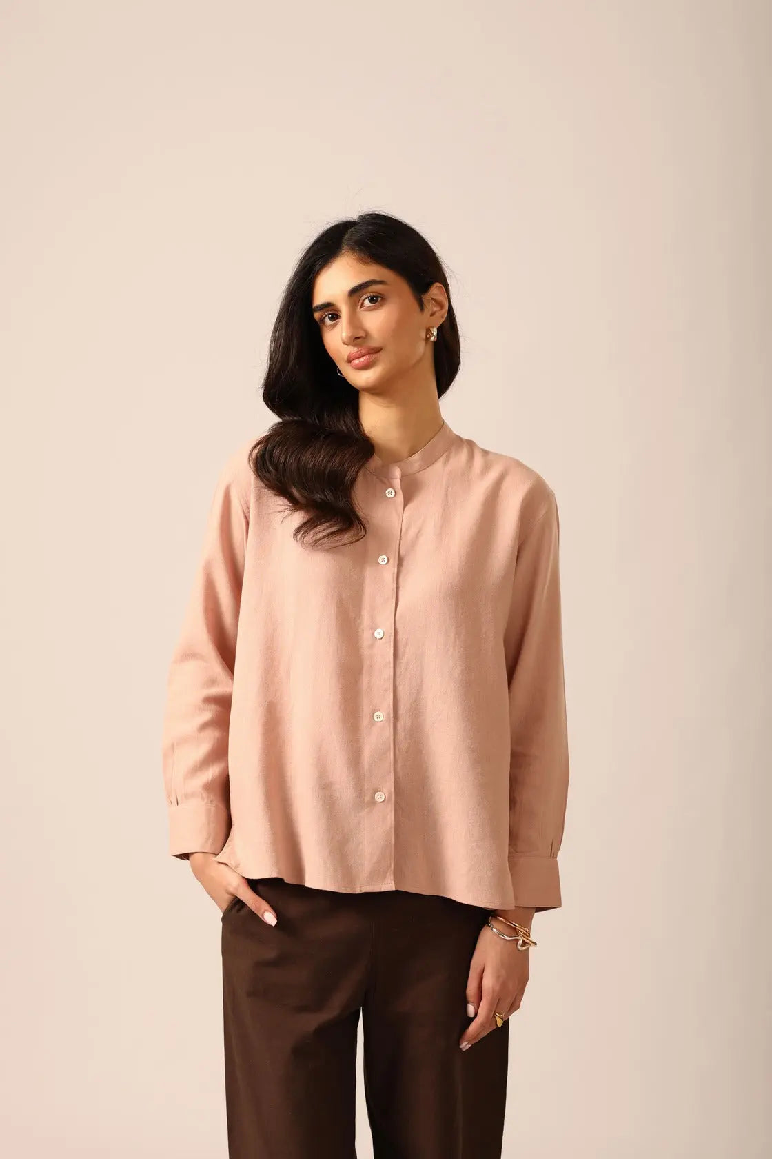 Elm Chinese Collar Linen Shirt in Powder Puff - IZGGI