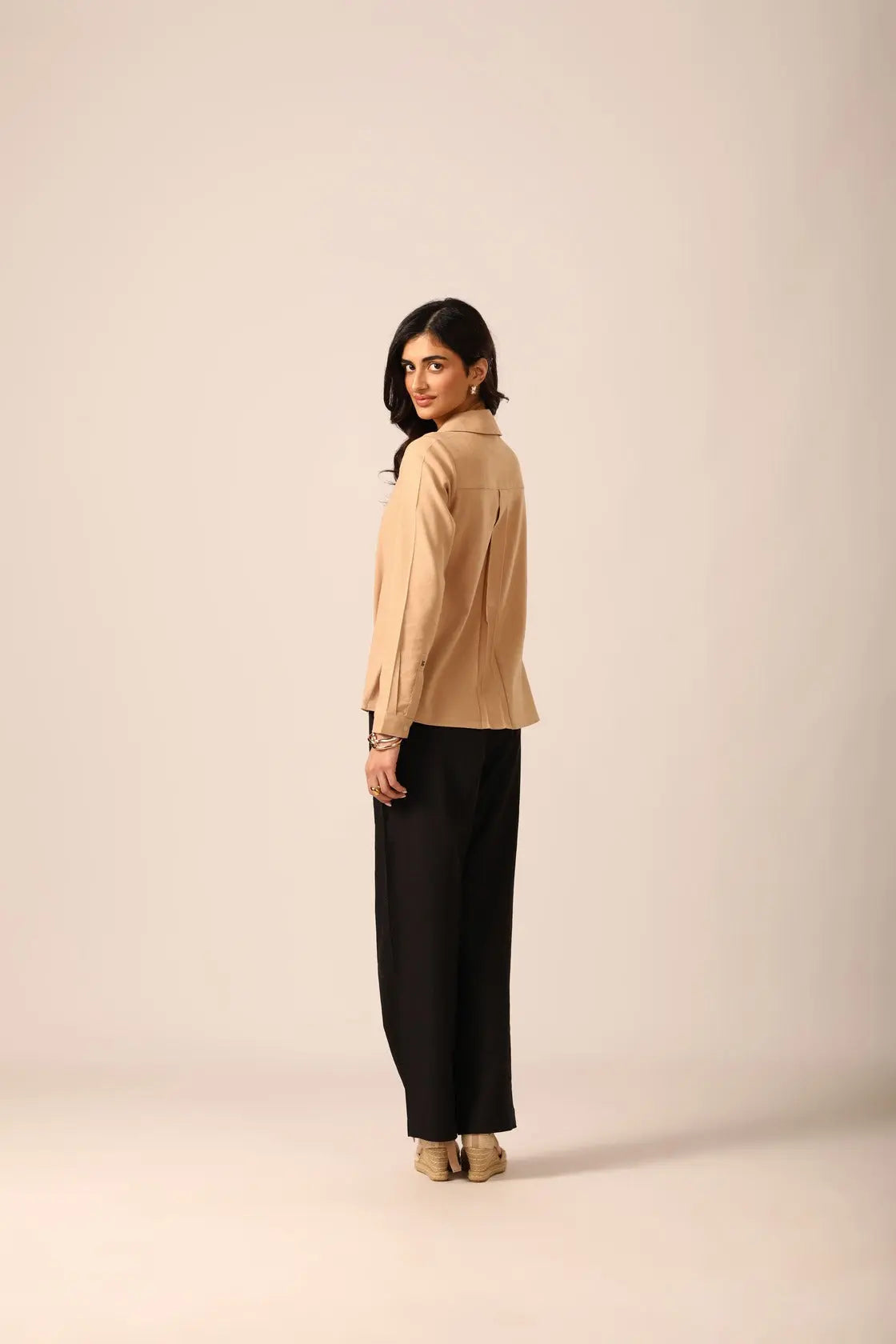 Bria A-line Linen Shirt in Flesh - IZGGI