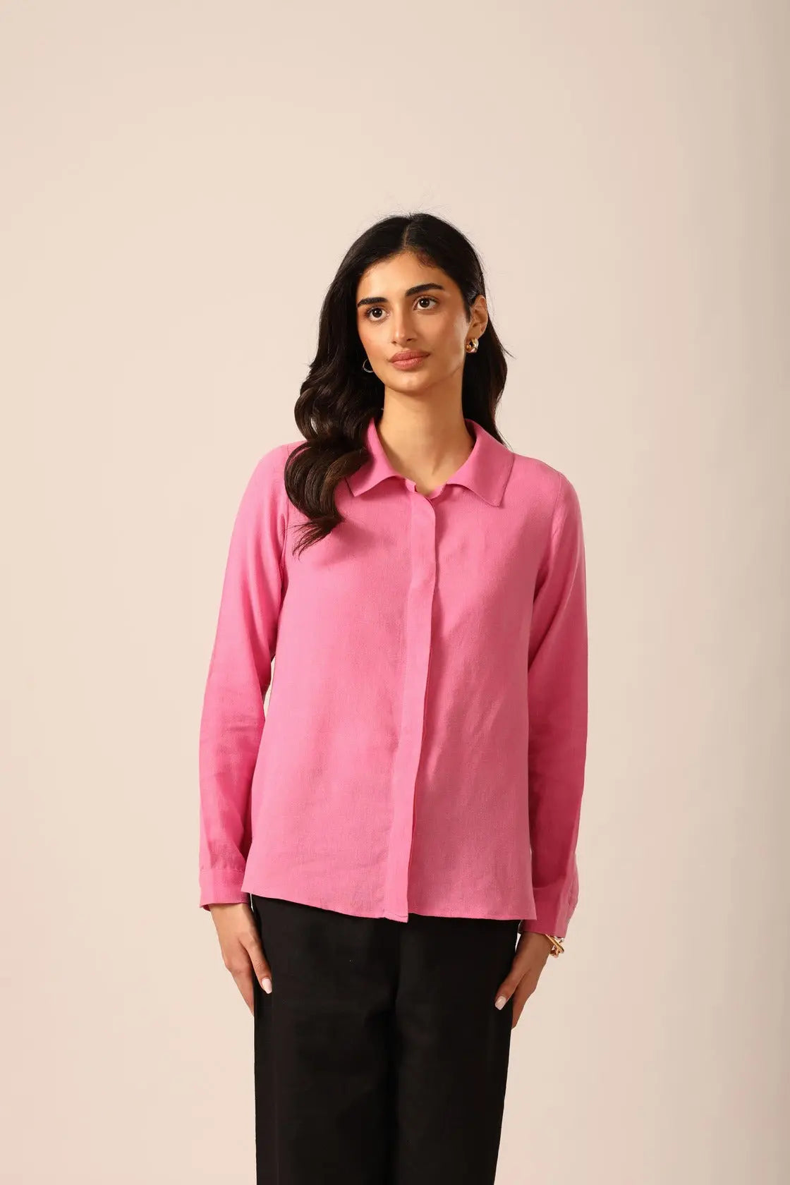 Bria A-line Linen Shirt in Taffy - IZGGI