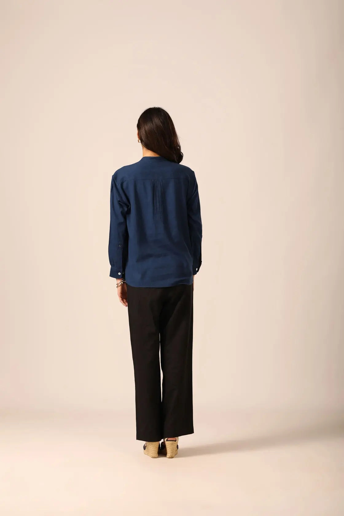 Elm Chinese Collar Linen Shirt in Midnight Blue - IZGGI