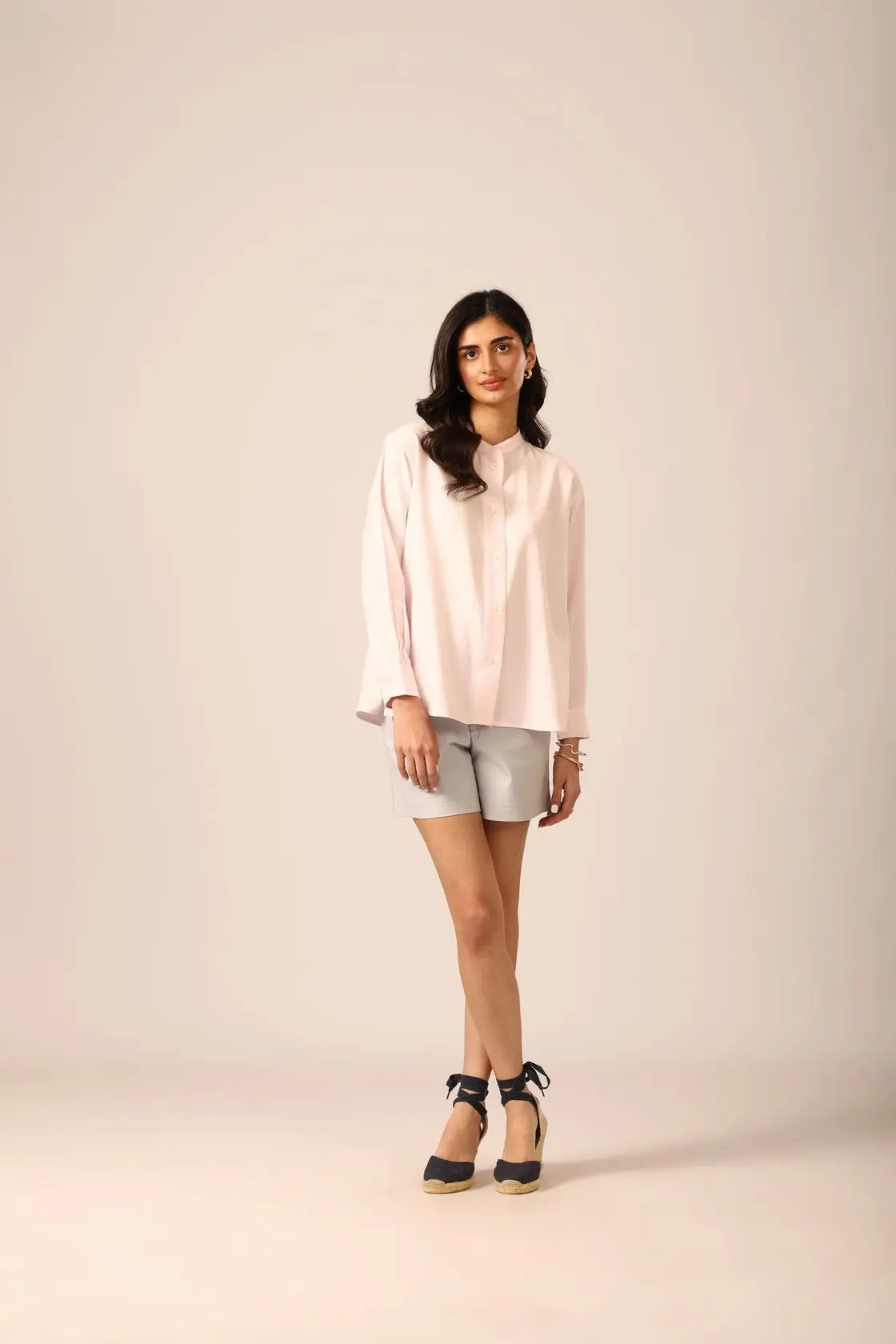 Elm Chinese Collar Linen Shirt in Sakura - IZGGI