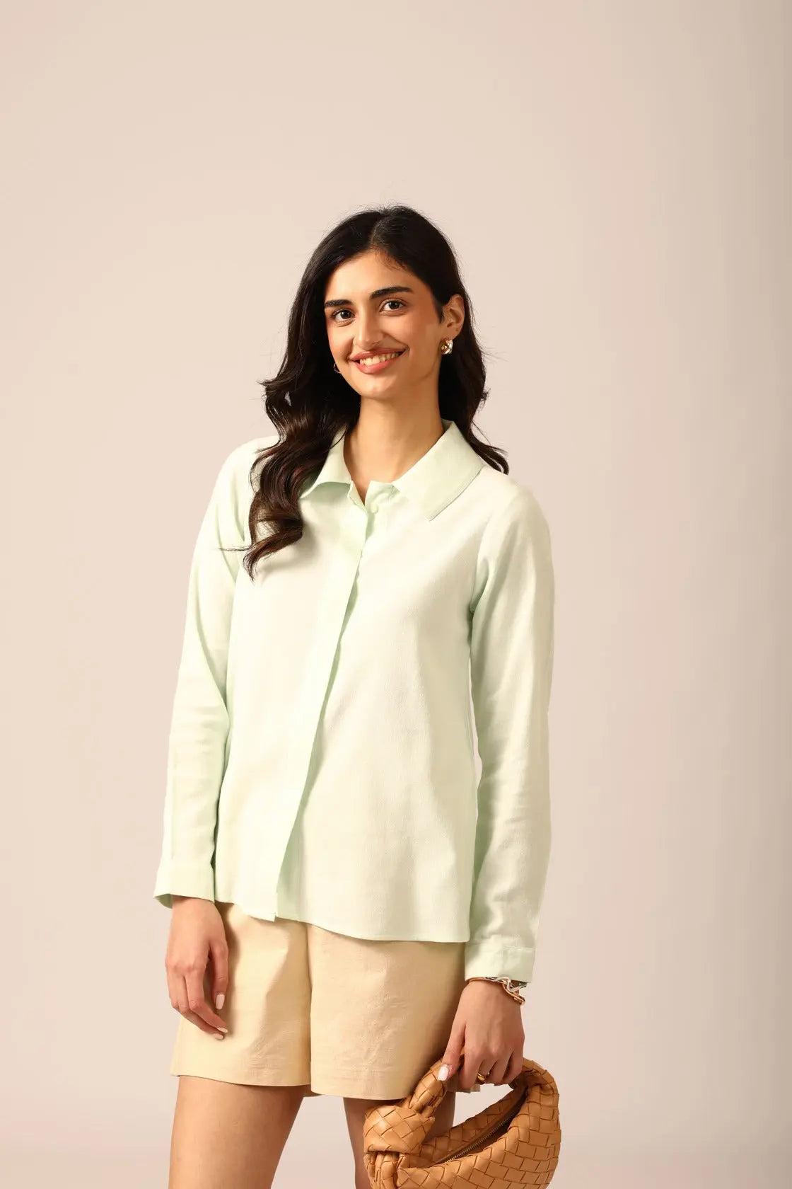 Bria A-line Linen Shirt in Mint - IZGGI