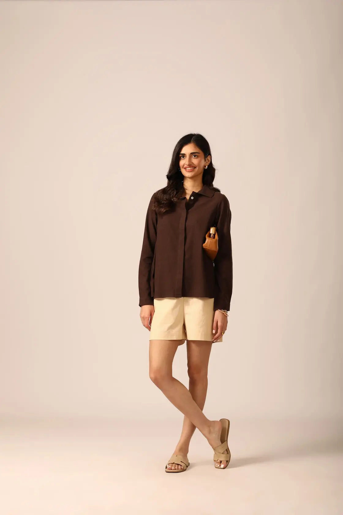 Bria A-line Linen Shirt in Espresso - IZGGI