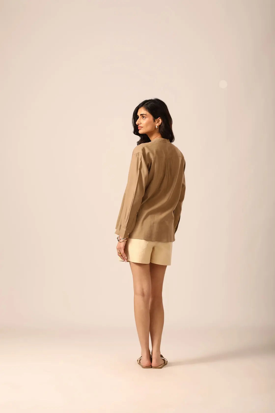 Elm Chinese Collar Linen Shirt in Taupe - IZGGI